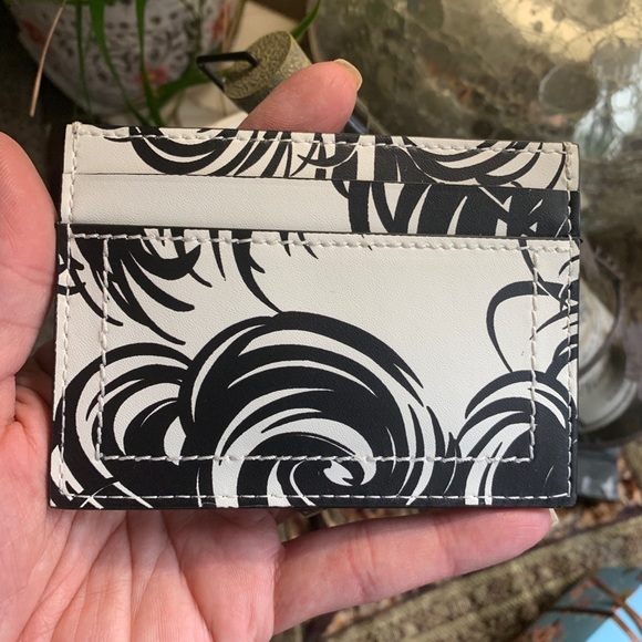 Authentic MOSCHINO Leather Logo card case - Picture 7 of 10